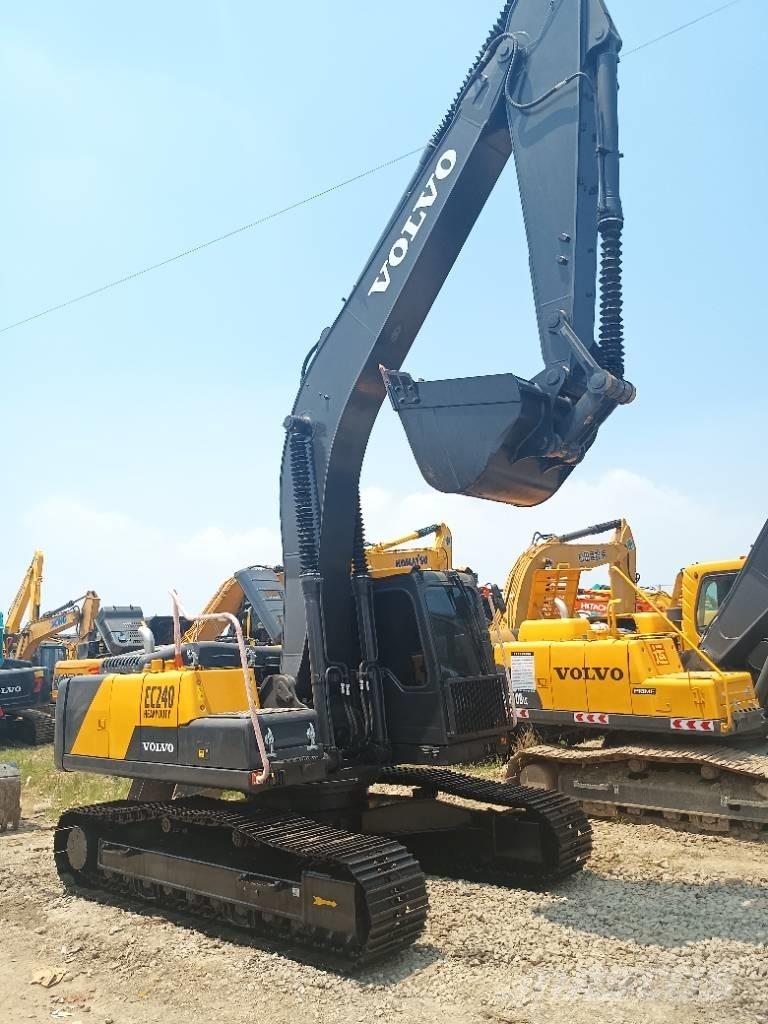 Volvo EC 240 履带挖掘机