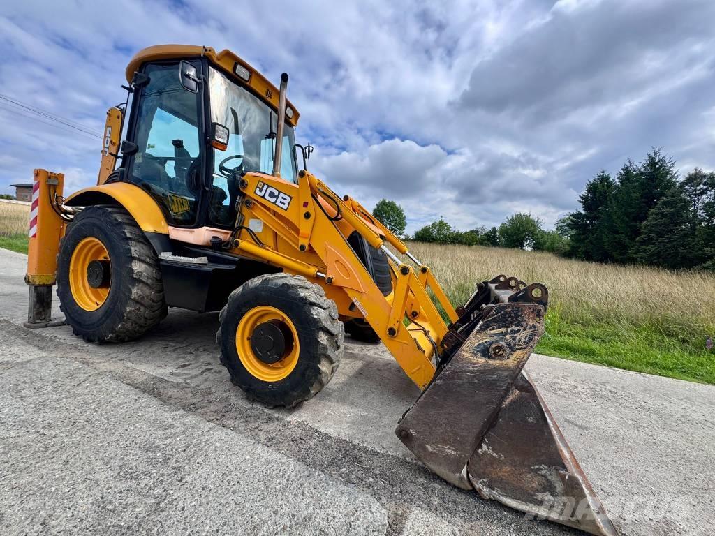 JCB 3CX 反铲装载机