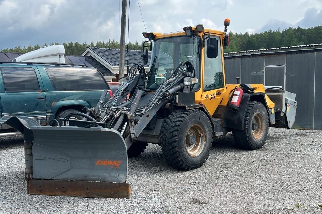 LM Trac 586 工具车
