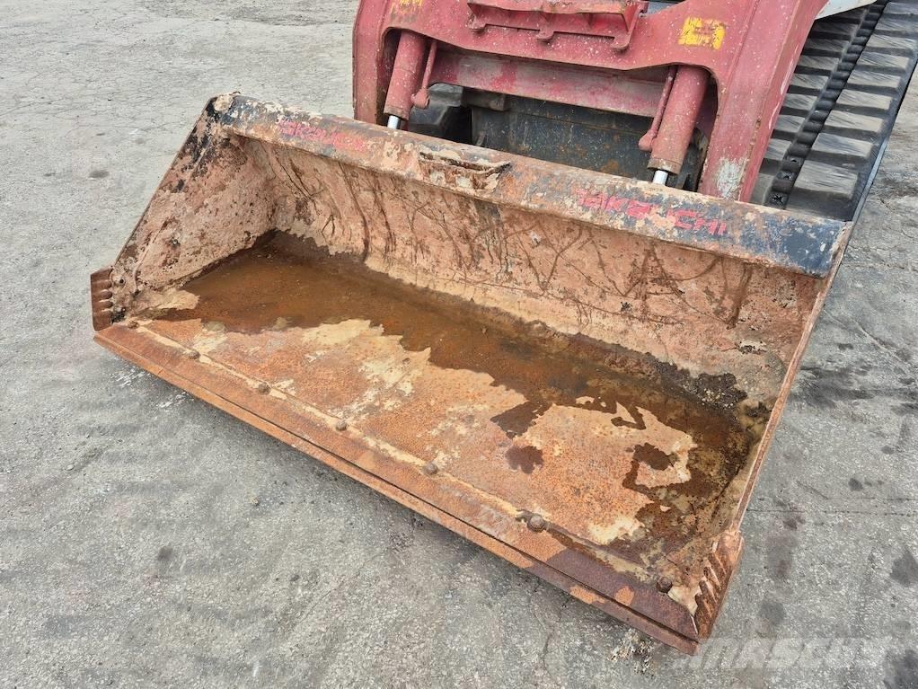 Takeuchi TL12 滑移装载机