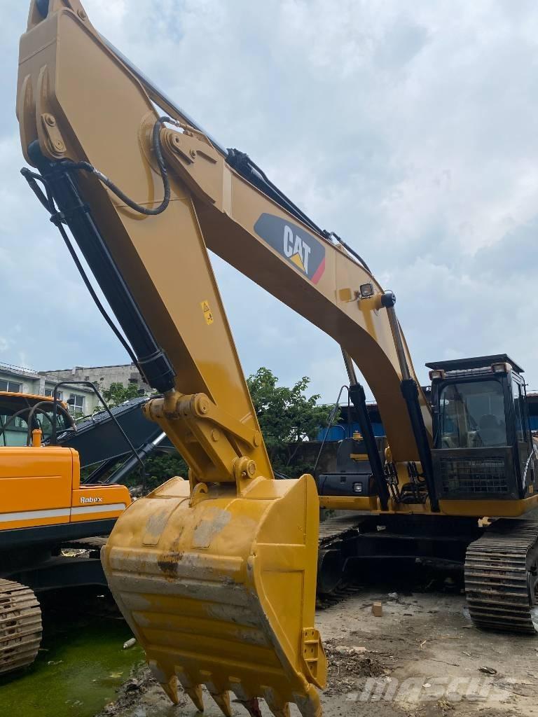CAT 330 D 履带挖掘机