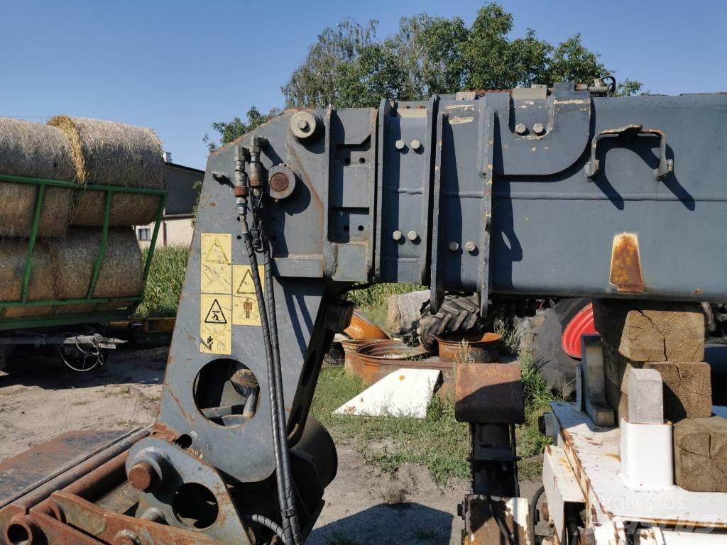 Bobcat T40140 2002r 反铲装载机
