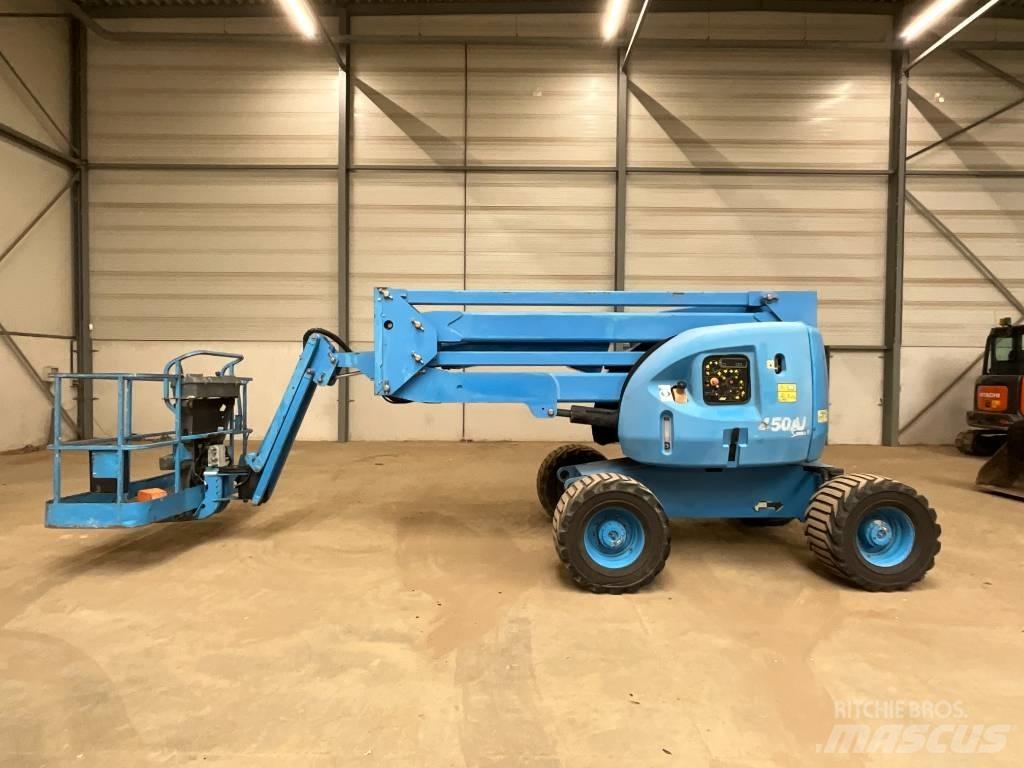 JLG 450 AJ 曲臂高空工作平台