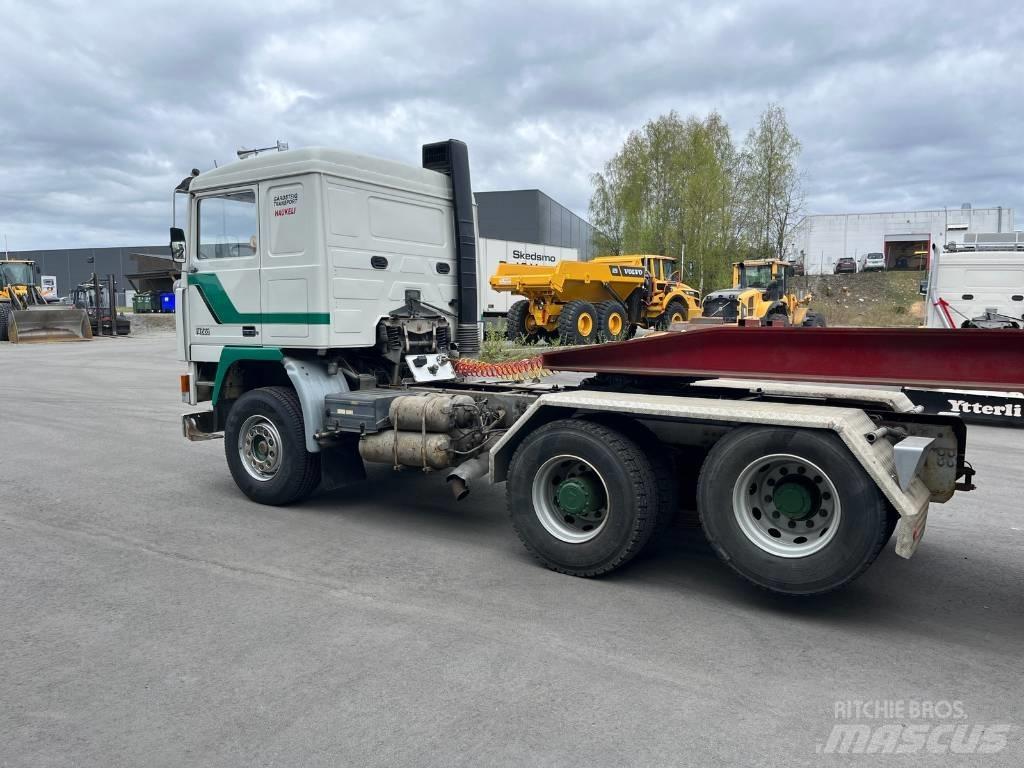 Volvo F 12    Lav km 牵引车