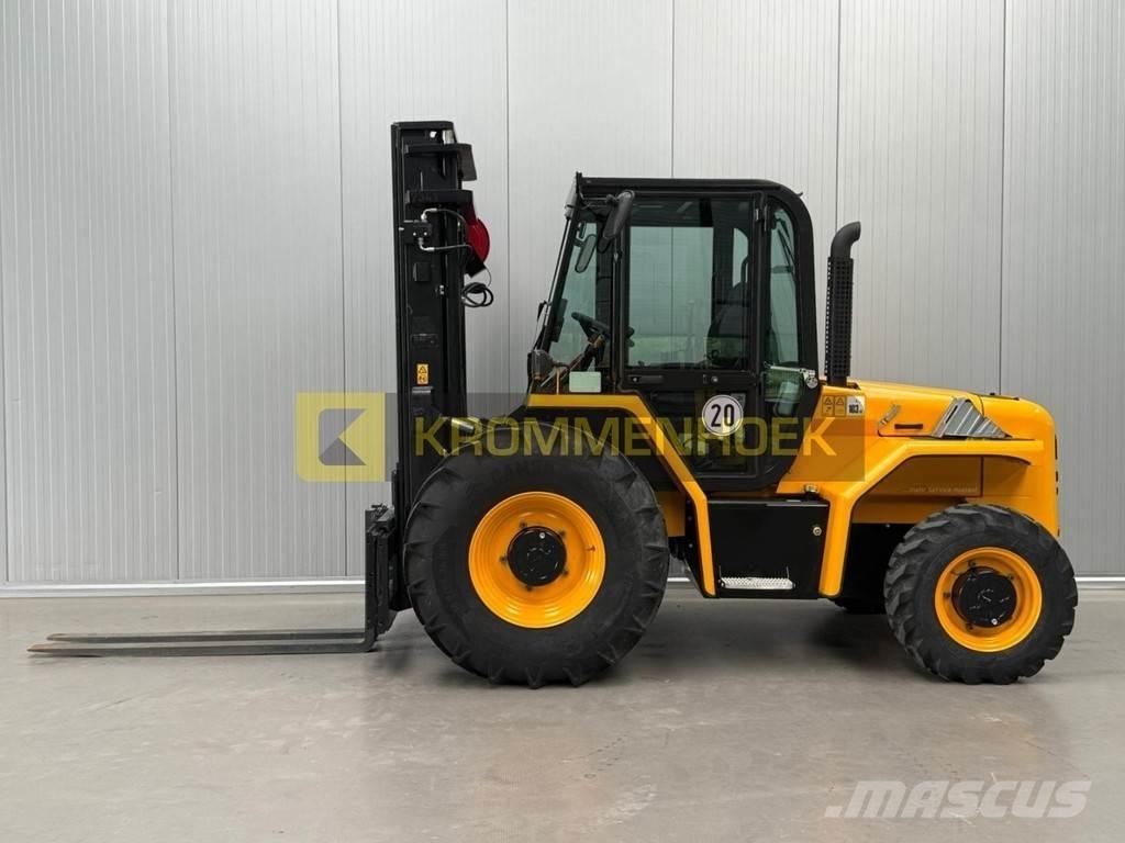 JCB 940 越野叉车|叉装车