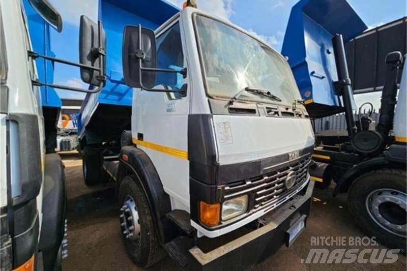 Tata LPK 其他货车