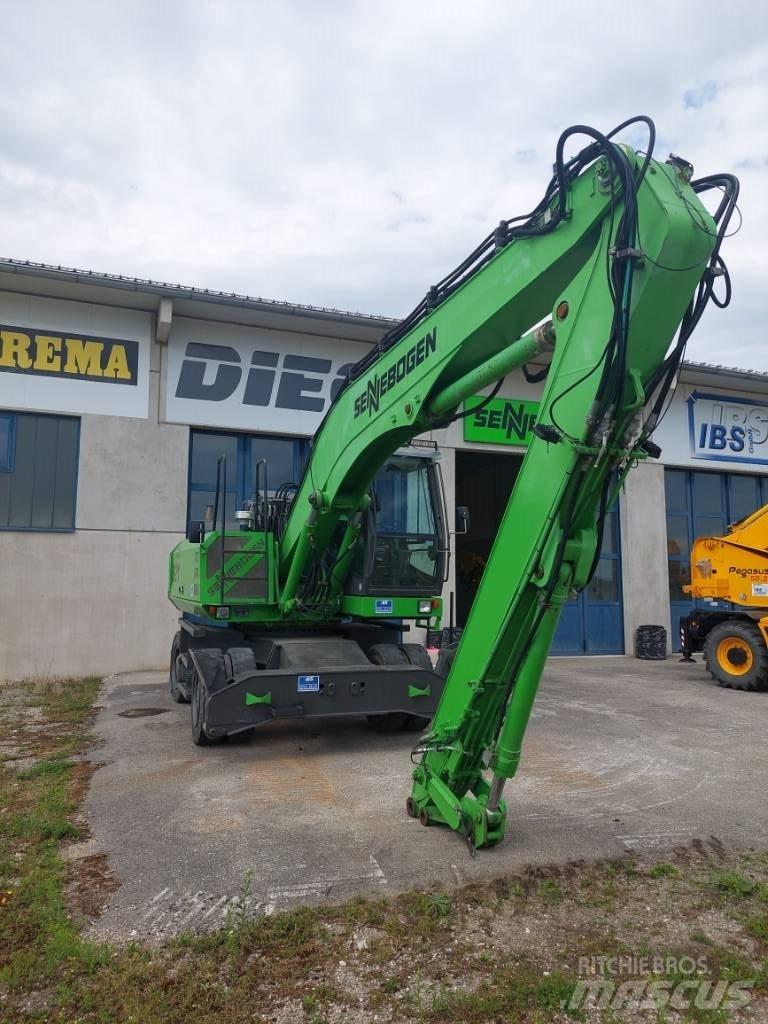 Sennebogen 821 M 工业挖掘机