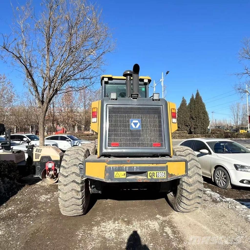 XCMG GR1805 轮式推土机