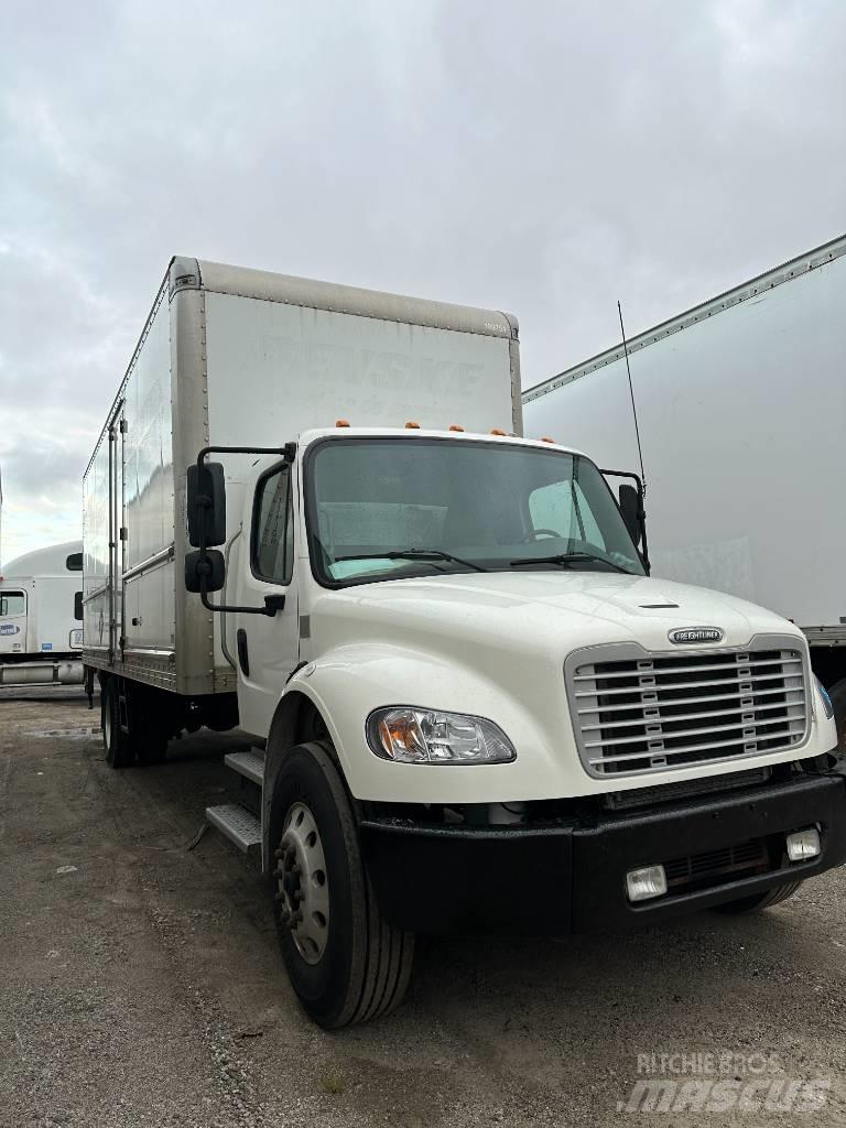 Freightliner M2 106 厢式货车