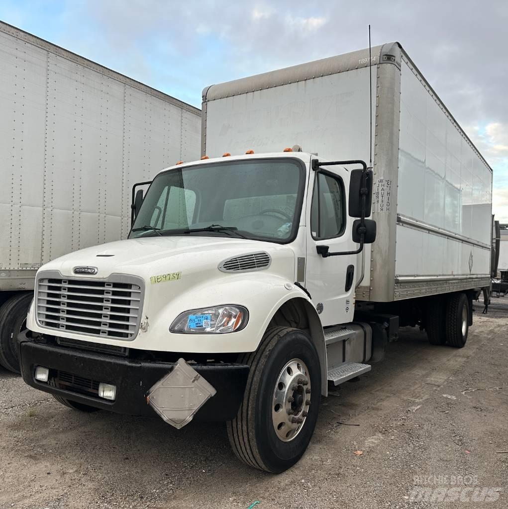 Freightliner M2 106 厢式货车