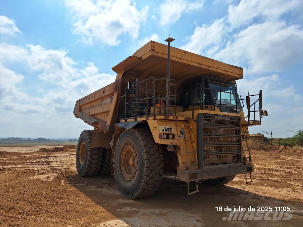 Komatsu HD605-7EO 刚性自卸车