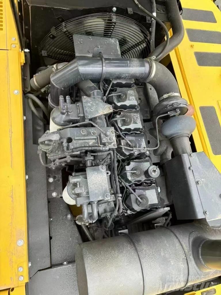 Komatsu 400-7 履带挖掘机