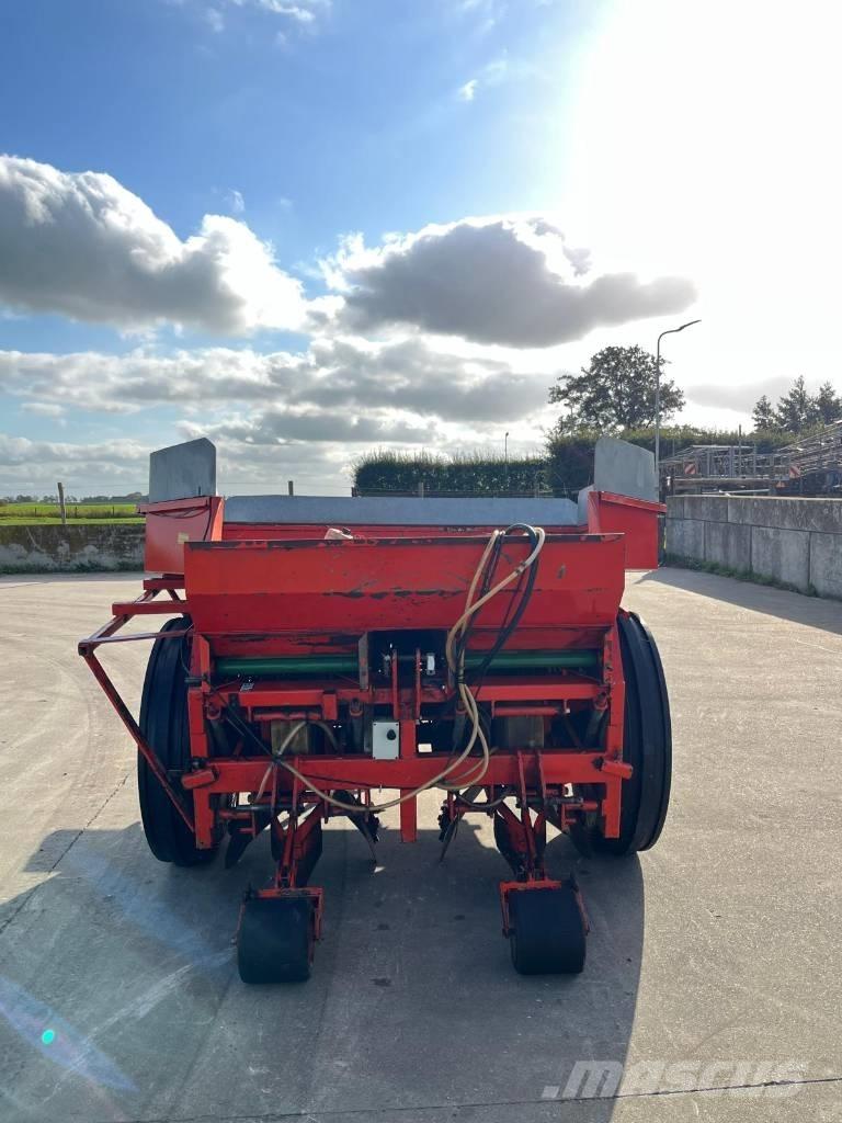 Structural PM 20 马铃薯播种机