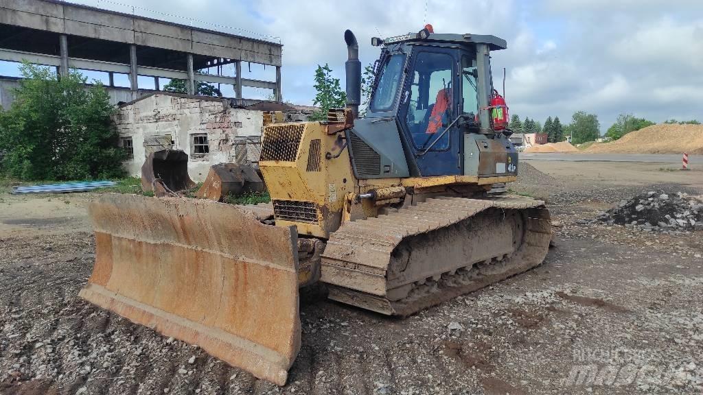 Komatsu D41P-6 履带式推土机