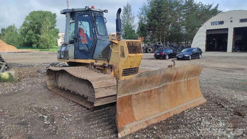 Komatsu D41P-6 履带式推土机