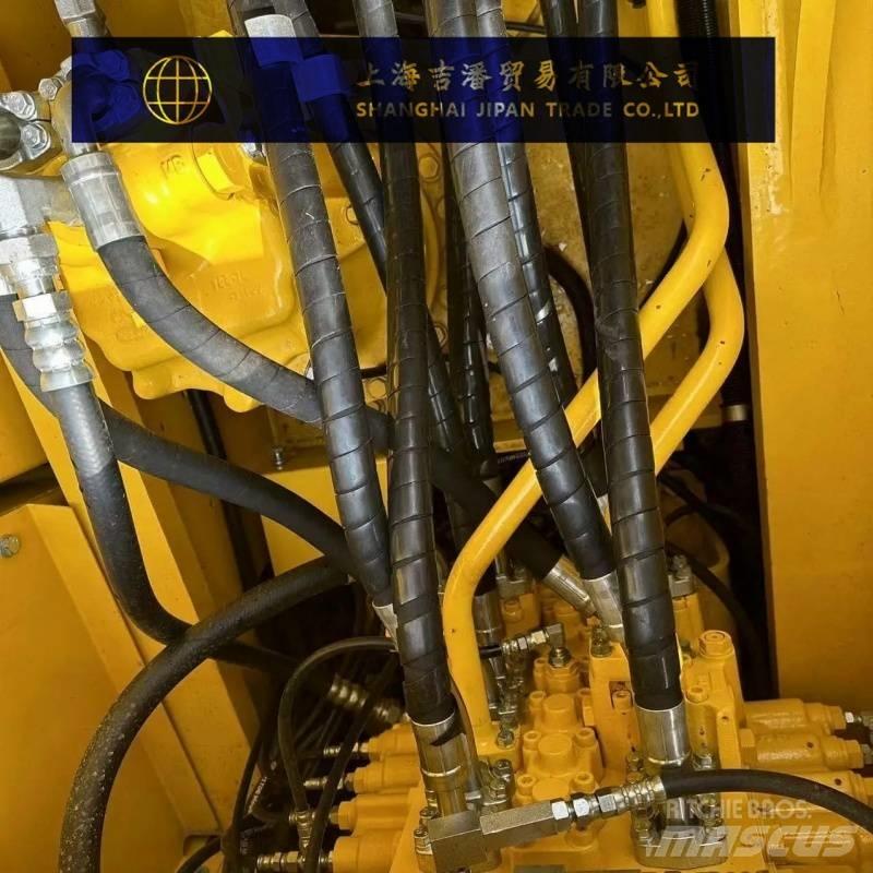 Komatsu PC 220 履带挖掘机