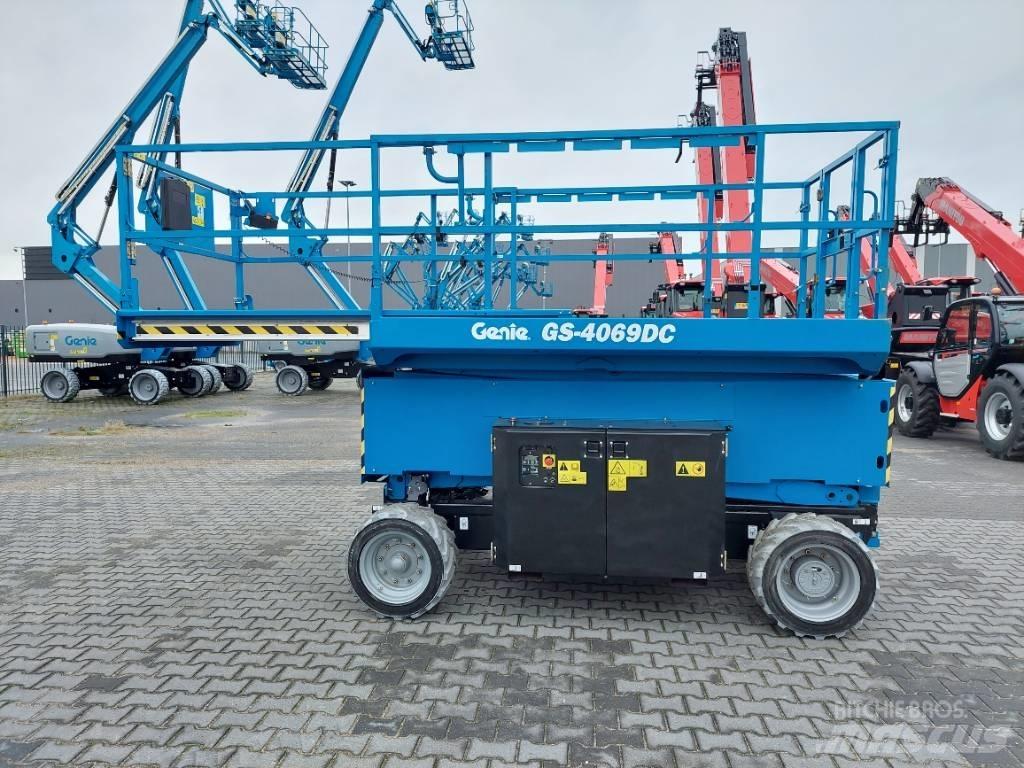 Genie GS 4069 DC 剪叉式升降机