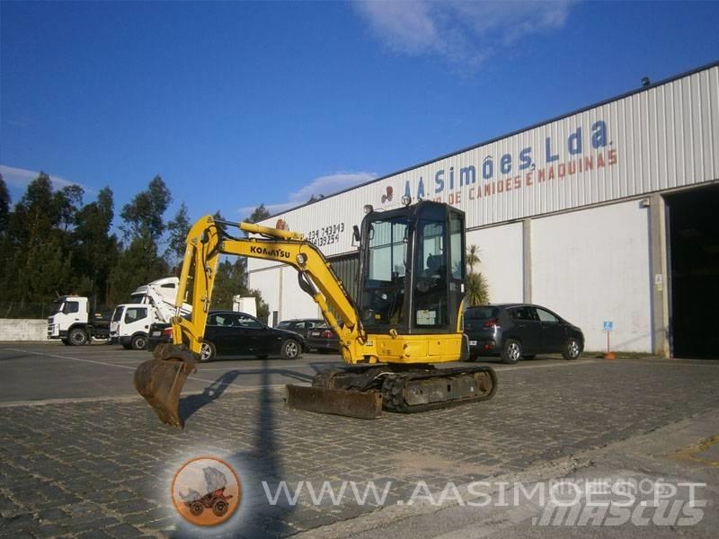 Komatsu PC26MR-3 小型挖掘机