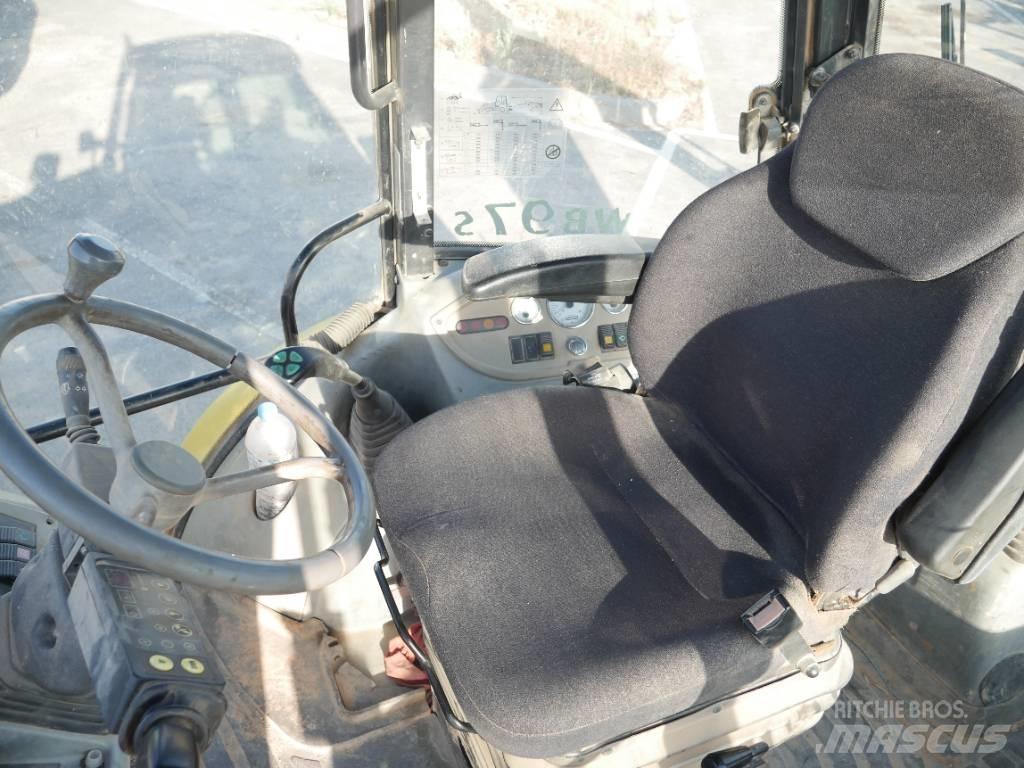 Komatsu WB 97 S-2 反铲装载机