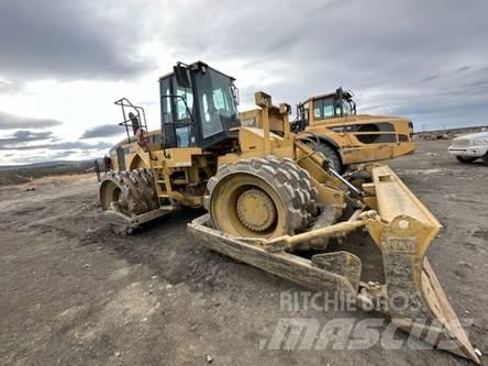 CAT 825 G 土壤压实机