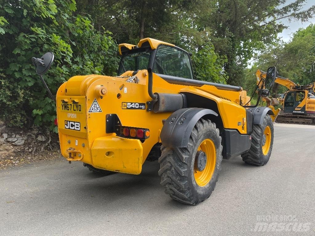 JCB 540-140 伸缩臂叉装车|叉装车