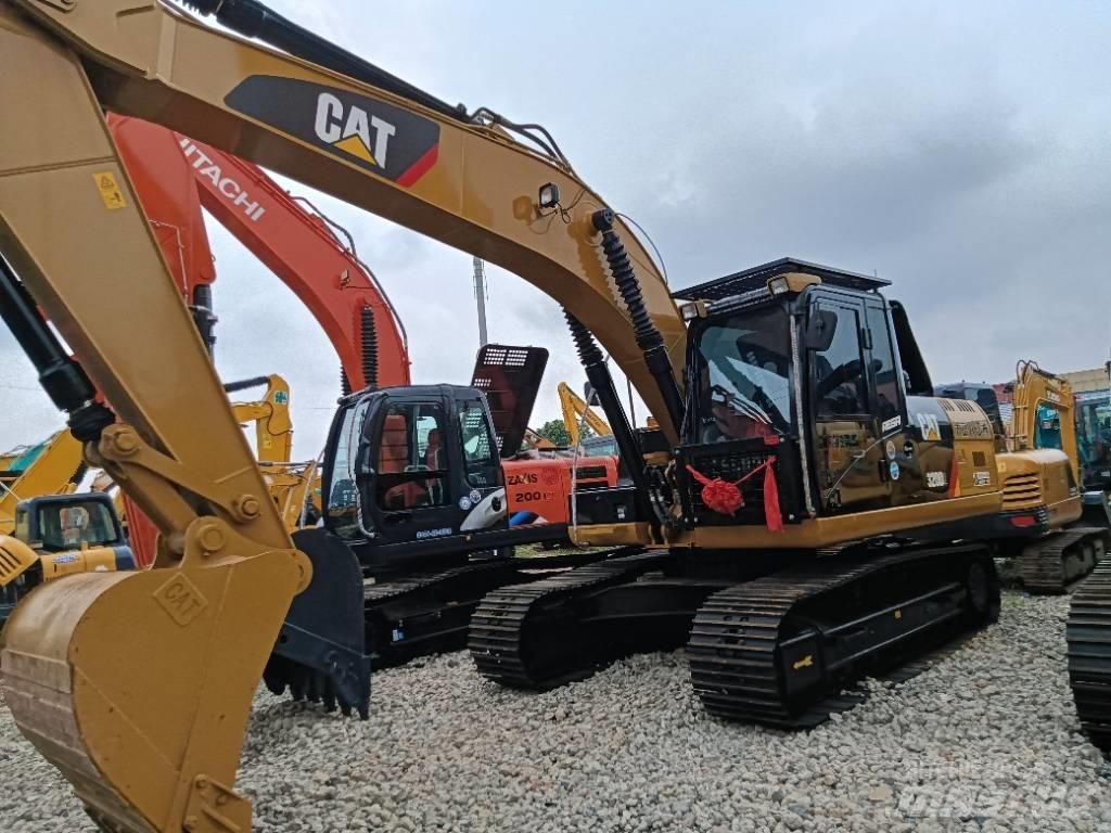 CAT 320D2 中型挖掘机