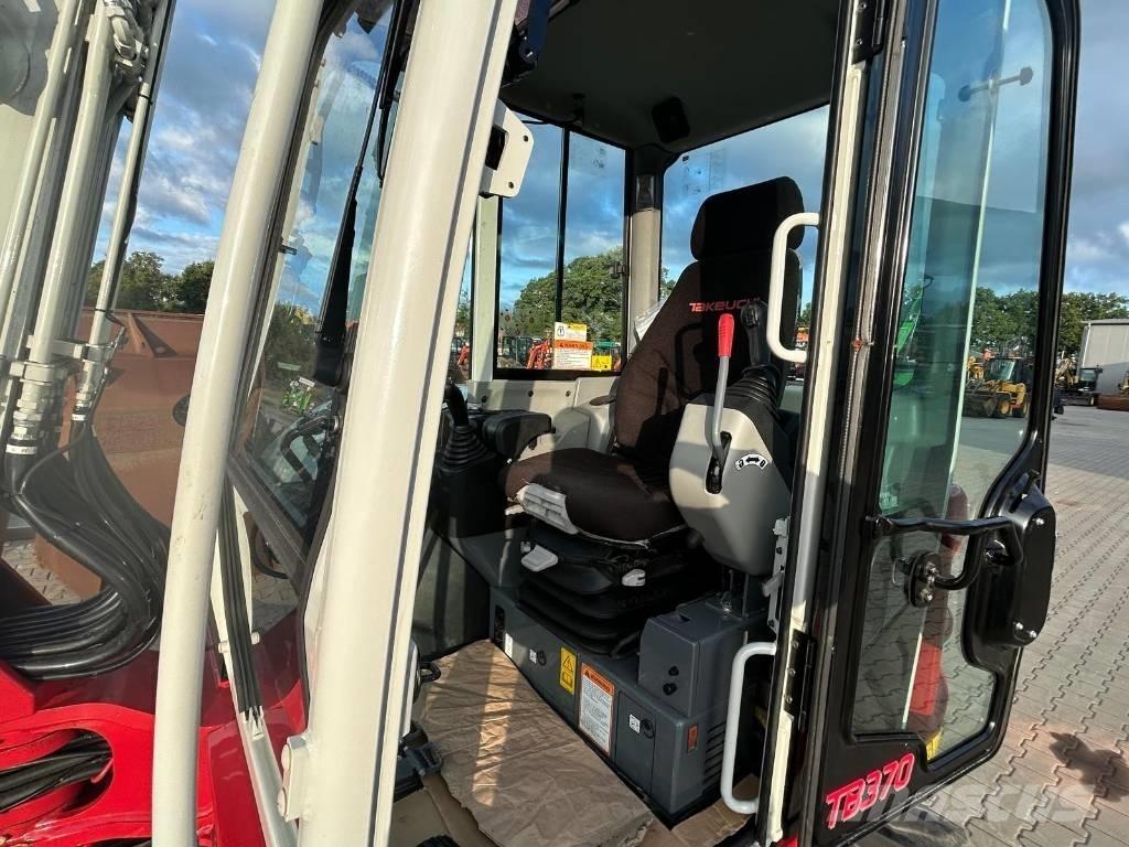 Takeuchi TB 370 V4 中型挖掘机