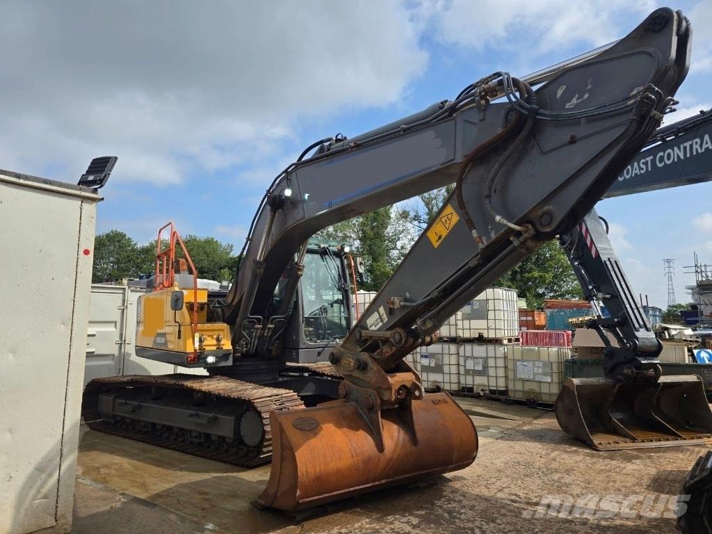 Volvo EC 220EL 履带挖掘机