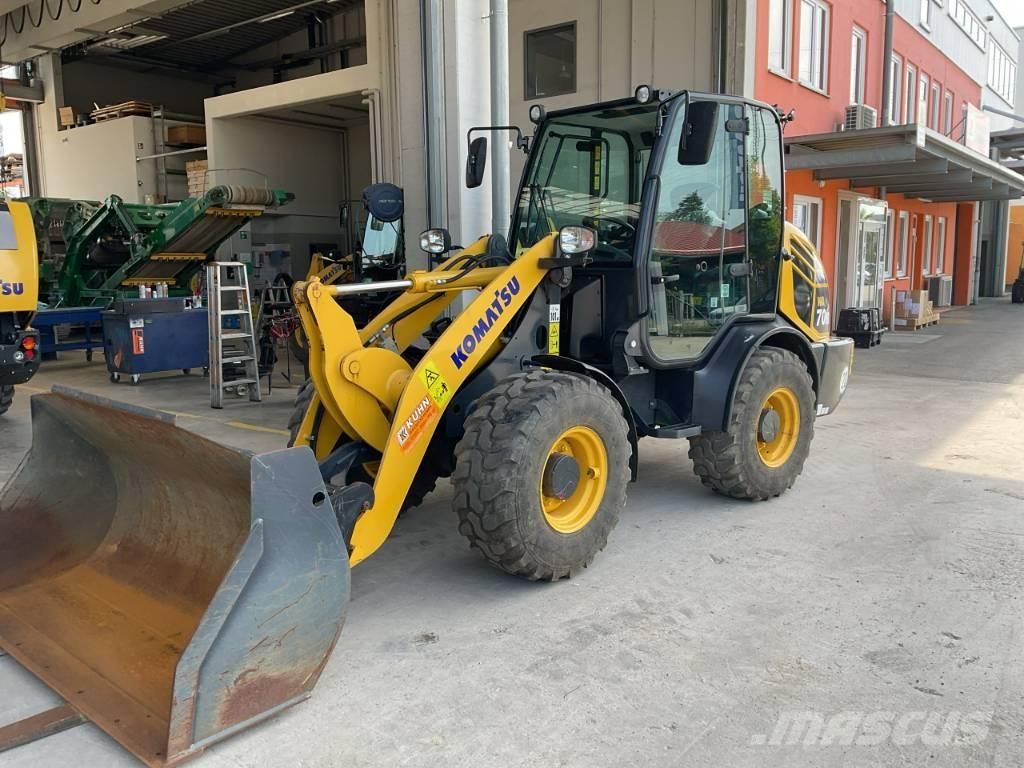Komatsu WA 70 M-8 小型装载机