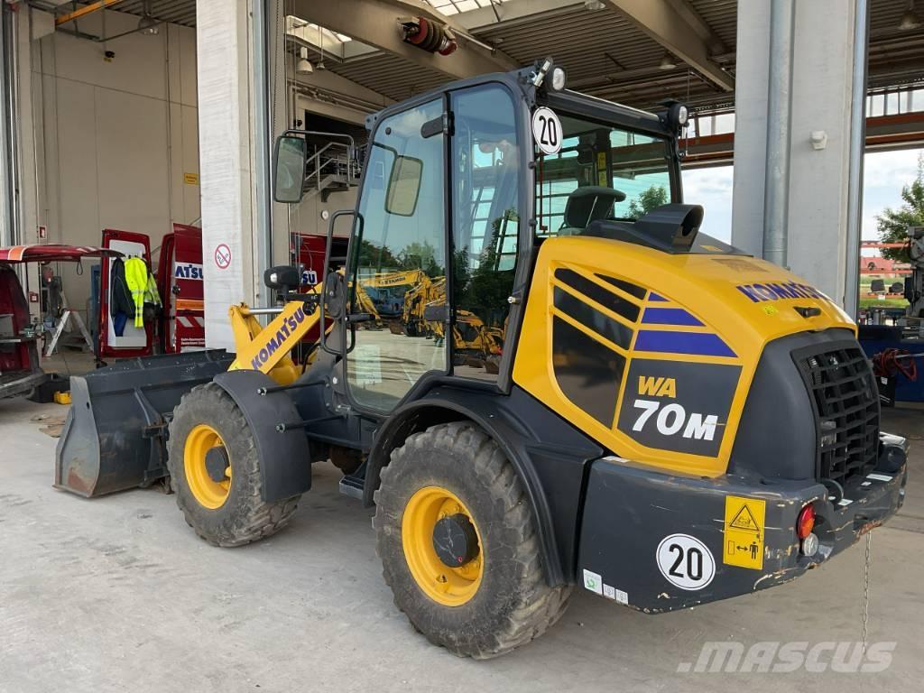 Komatsu WA 70 M-8 小型装载机