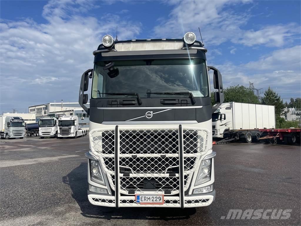 Volvo FH540 6x2 牵引车