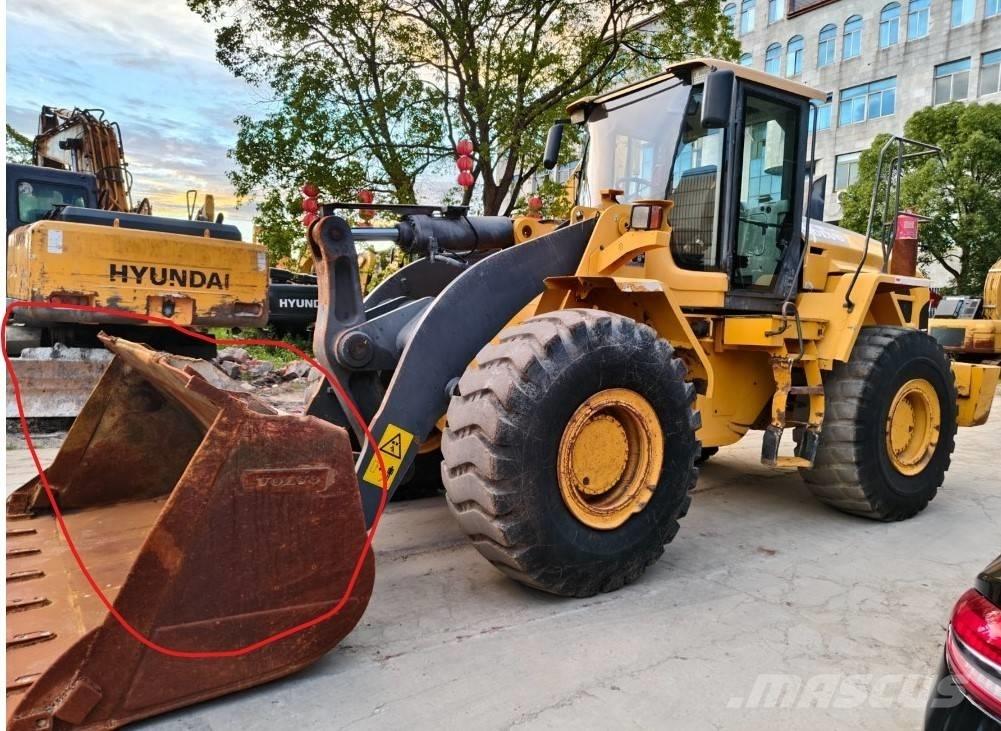 Volvo L 120 轮式装载机