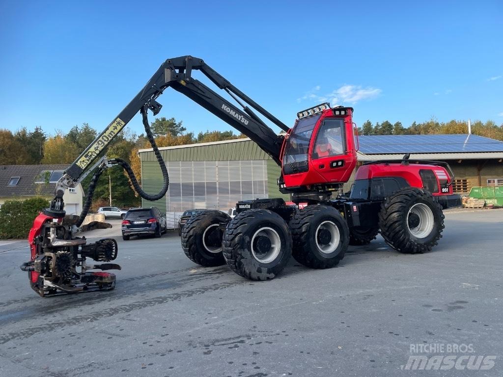 Komatsu 951 收割机