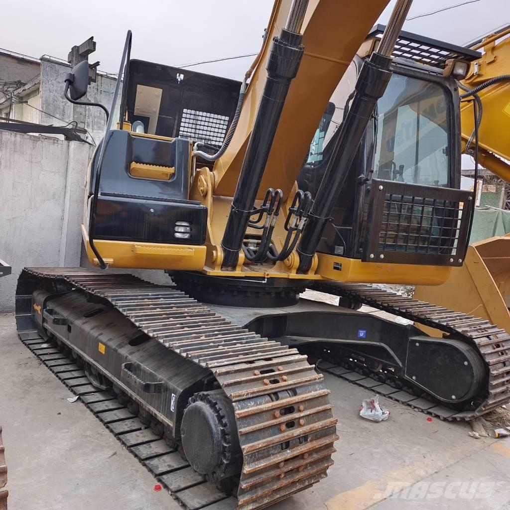 CAT 330 D 履带挖掘机