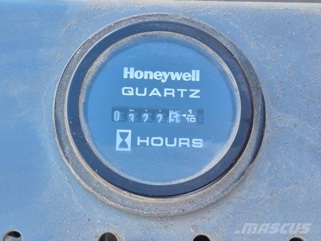 SkyJack SJ 4632 剪叉式升降机