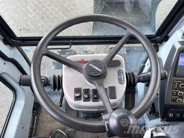 Hyundai Robex 140 W 轮式挖掘机