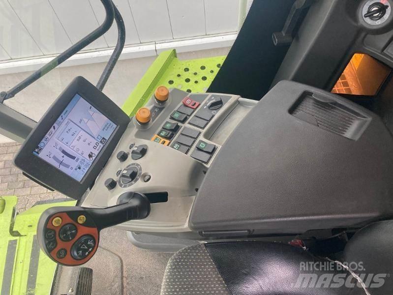 CLAAS LEXION 750 联合收割机