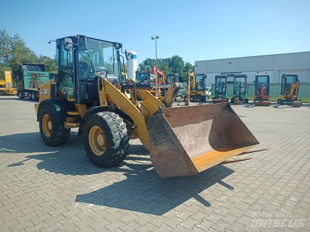 CAT 908 M 轮式装载机