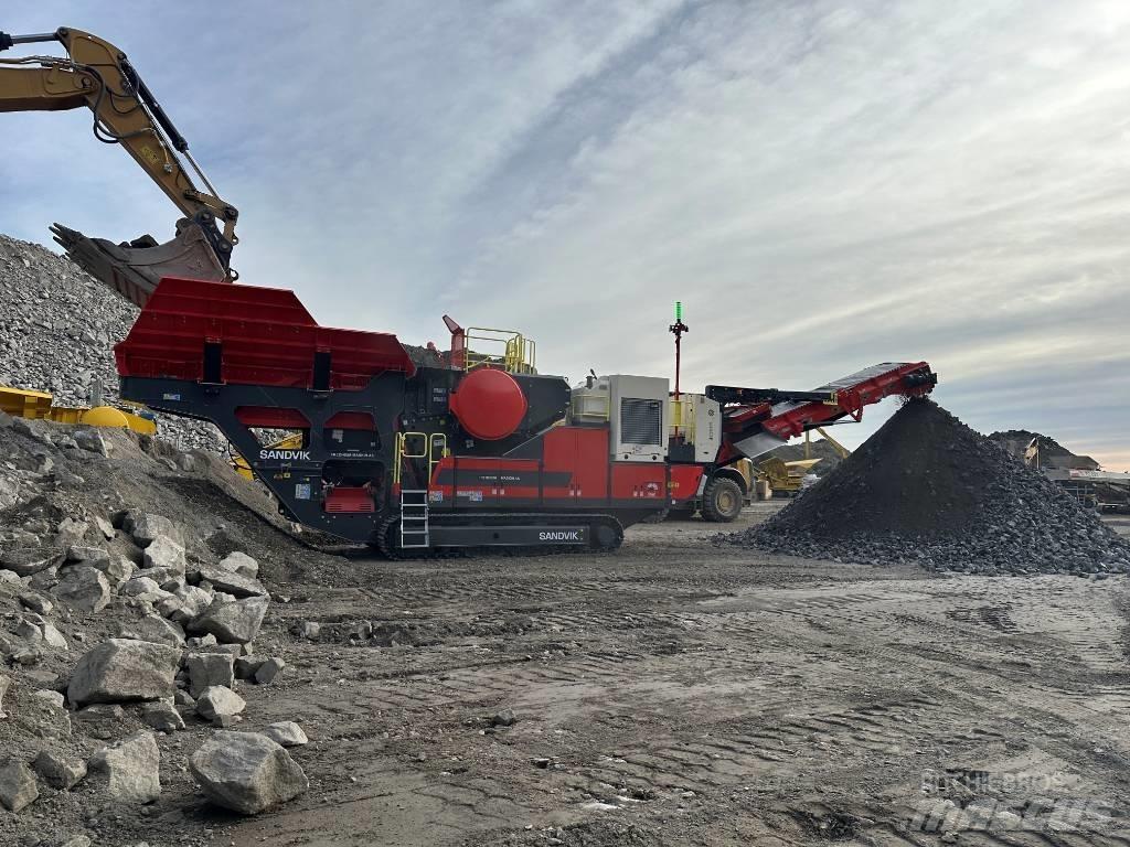 Sandvik UJ443e 移动式破碎机