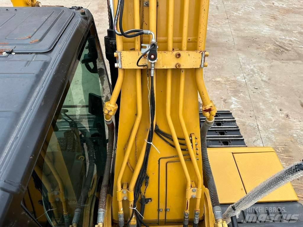 CAT 323GC 履带挖掘机