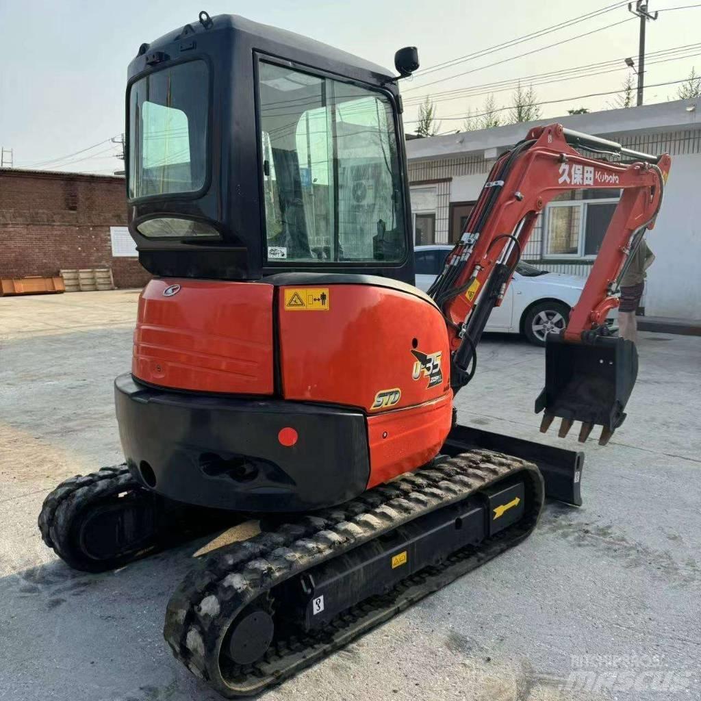 Kubota U 35 小型挖掘机