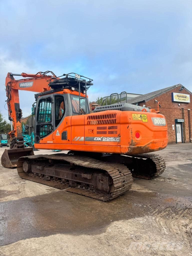 Doosan DX 225 LC 履带挖掘机