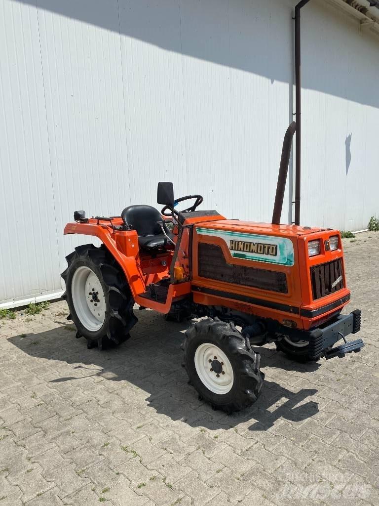 Hinomoto N 209 小型拖拉机