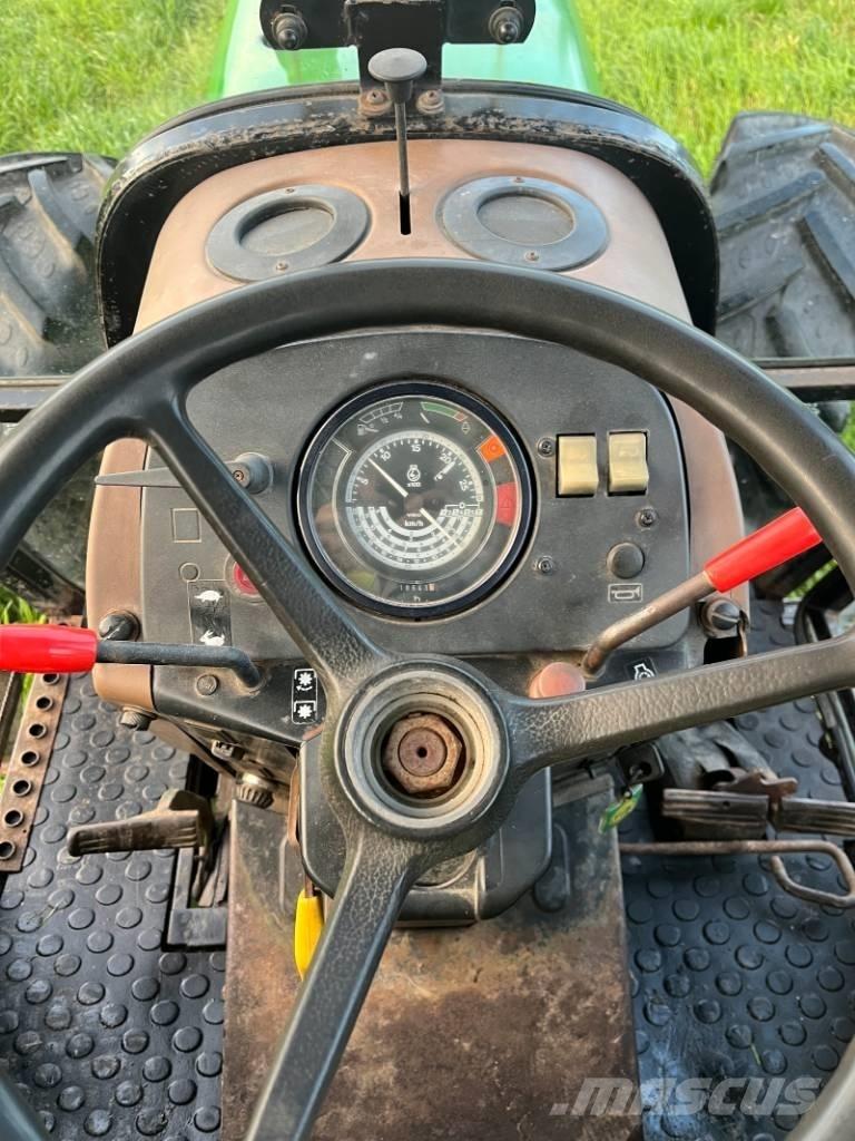 John Deere 1950 拖拉机/农用车