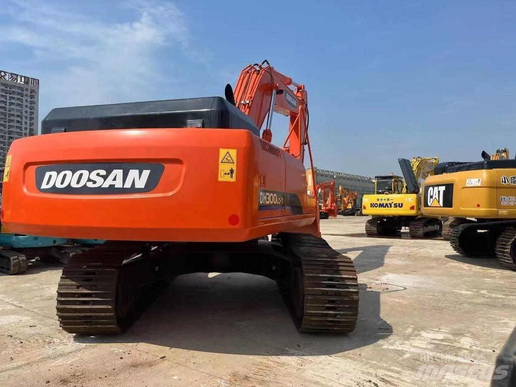 Doosan 300-7 履带挖掘机