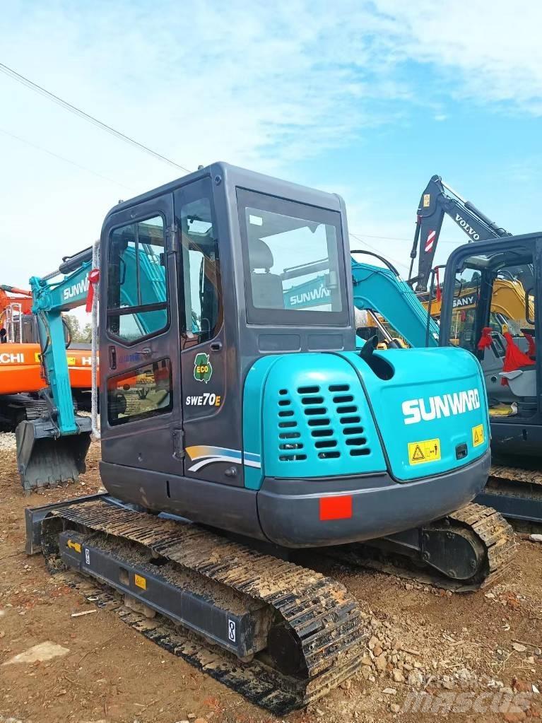 Sunward SWE 70 小型挖掘机