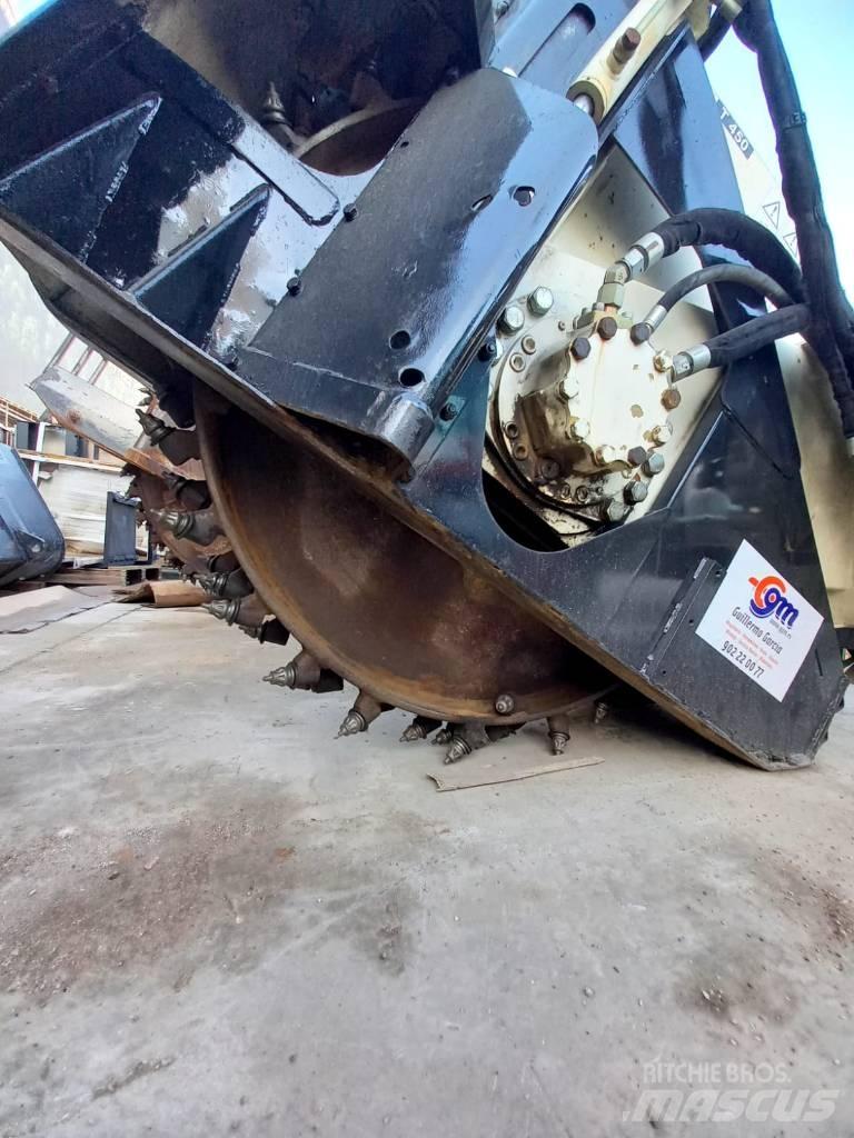 Simex T-450 挖沟机