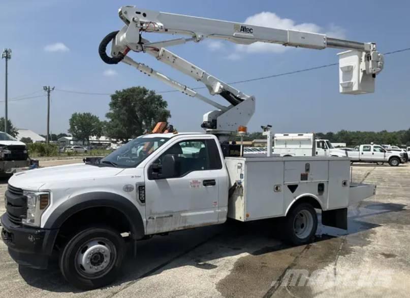 Ford F 550 XL SD 车载式高空作业车