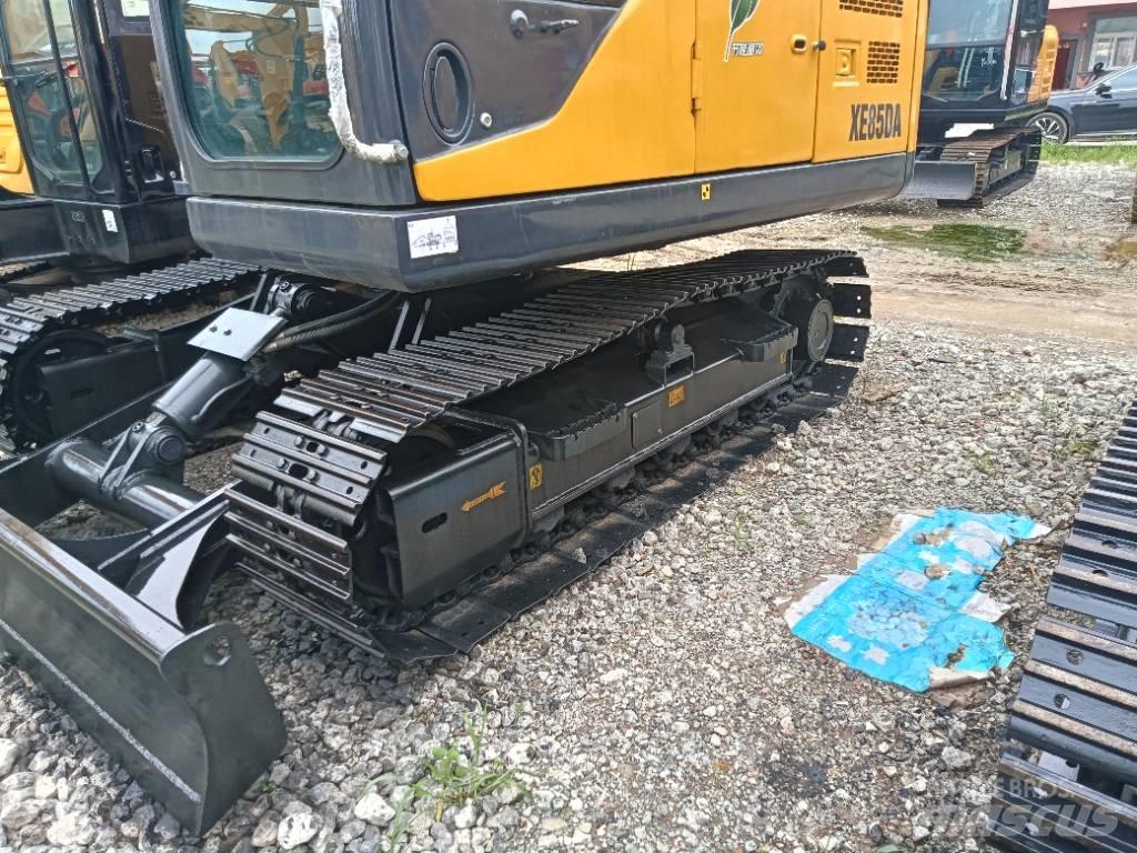 XCMG XE 85DA 小型挖掘机
