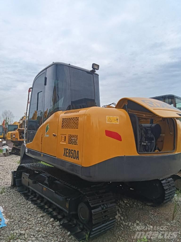 XCMG XE 85DA 小型挖掘机